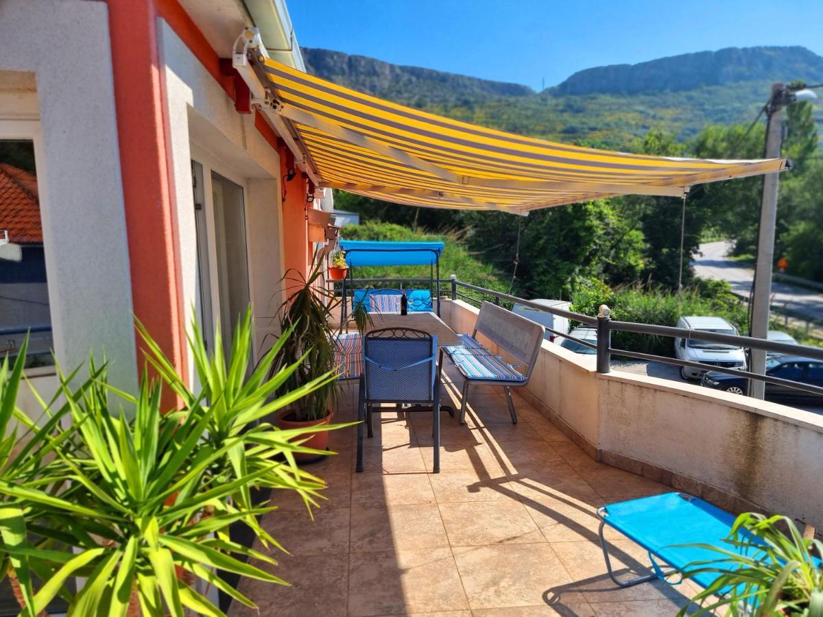 Guest House Klara Solin Exterior foto