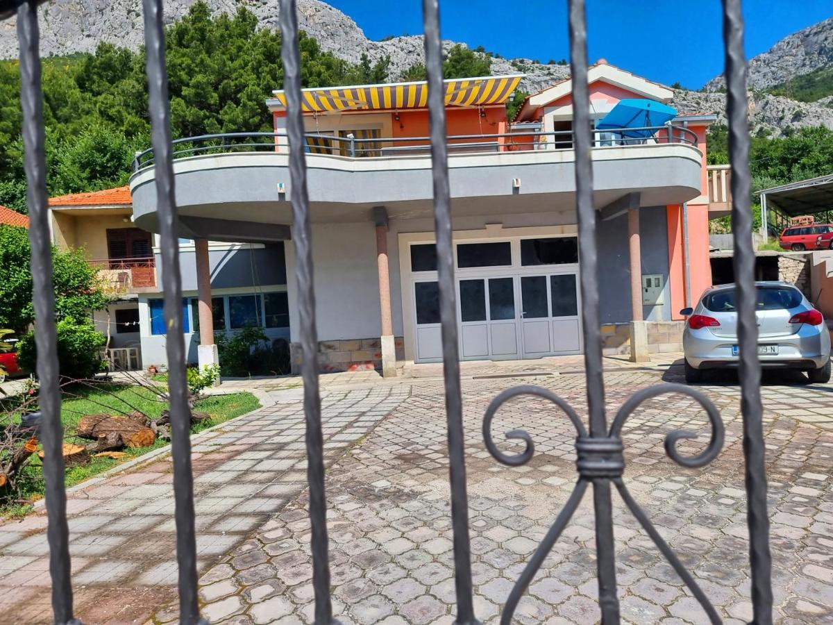 Guest House Klara Solin Exterior foto